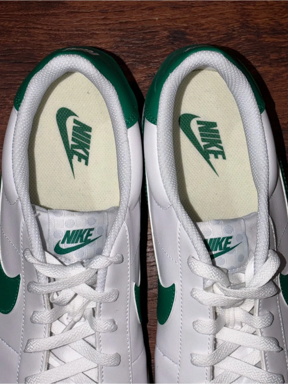 Nike size 10.5 shoes classic